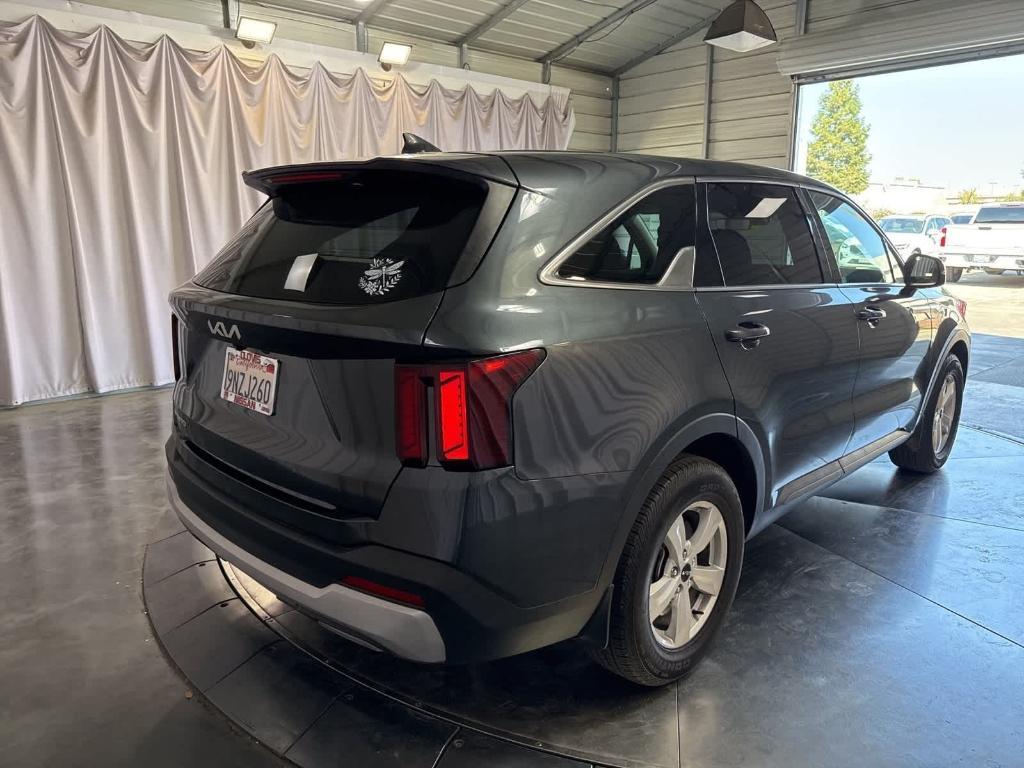 used 2024 Kia Sorento car, priced at $26,982