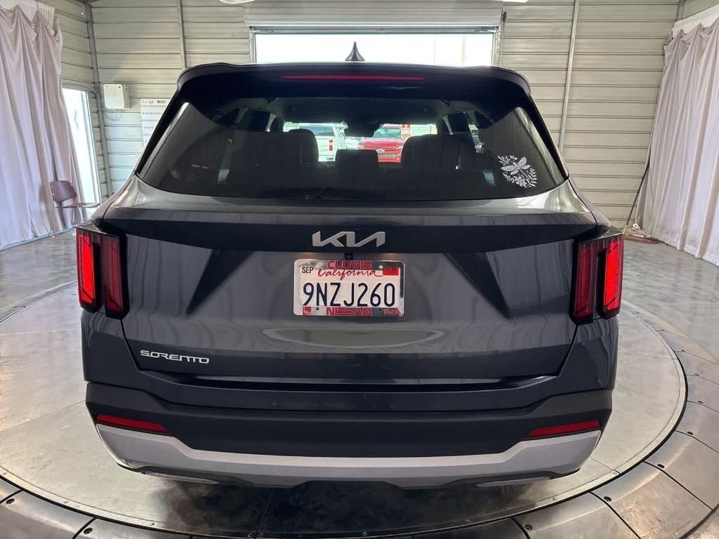 used 2024 Kia Sorento car, priced at $26,982