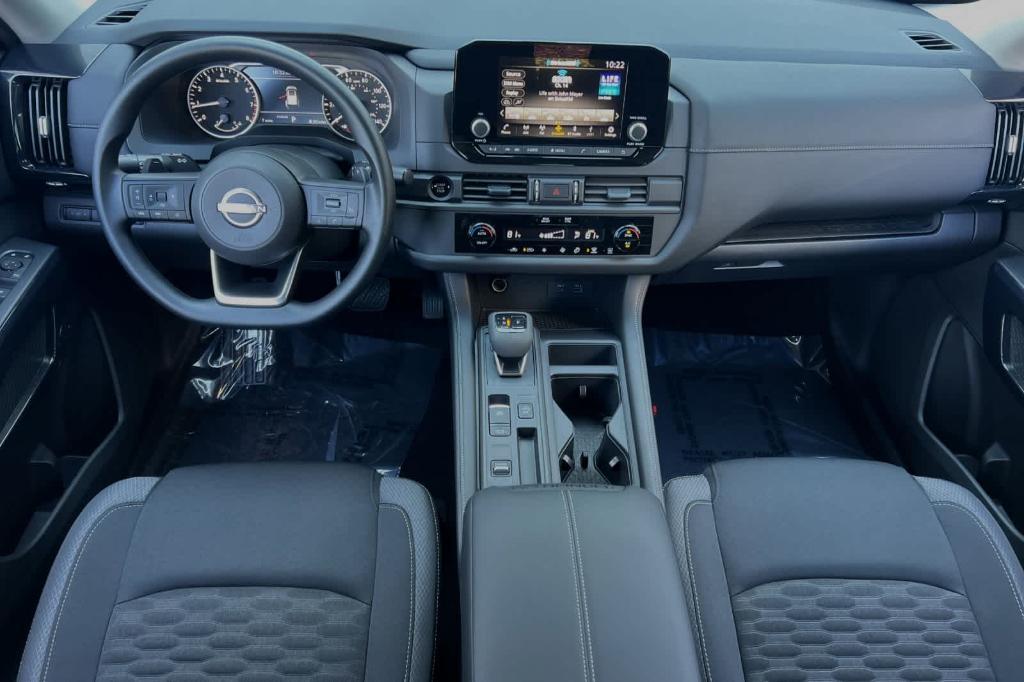 new 2025 Nissan Pathfinder car, priced at $39,010