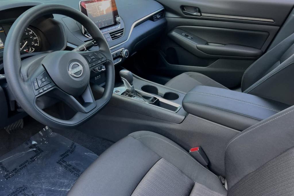 new 2025 Nissan Altima car, priced at $27,080