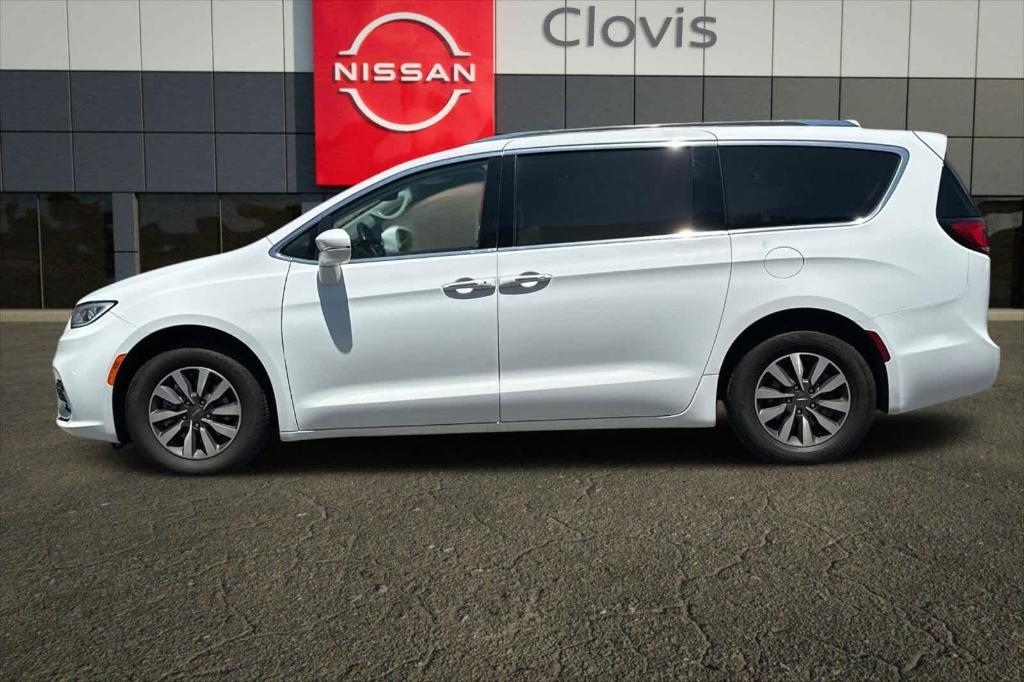 used 2021 Chrysler Pacifica car, priced at $19,143