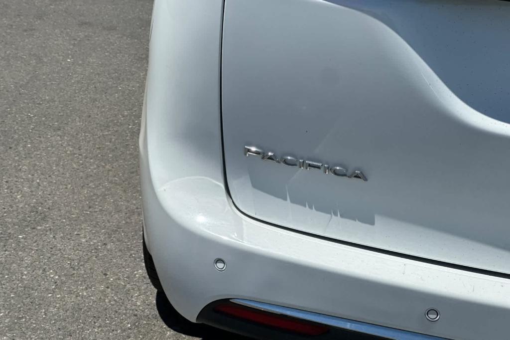 used 2021 Chrysler Pacifica car, priced at $19,143