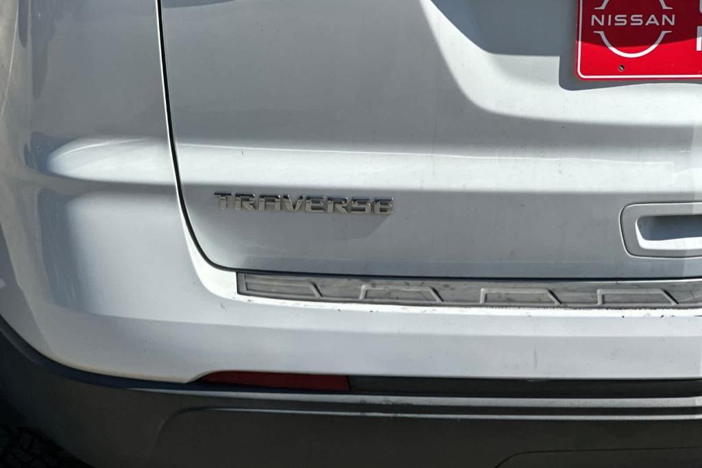 used 2017 Chevrolet Traverse car, priced at $9,995