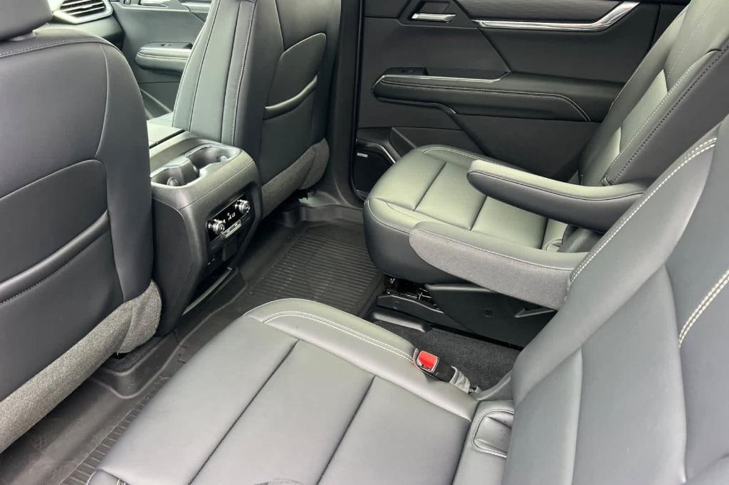 used 2024 GMC Acadia car, priced at $38,921