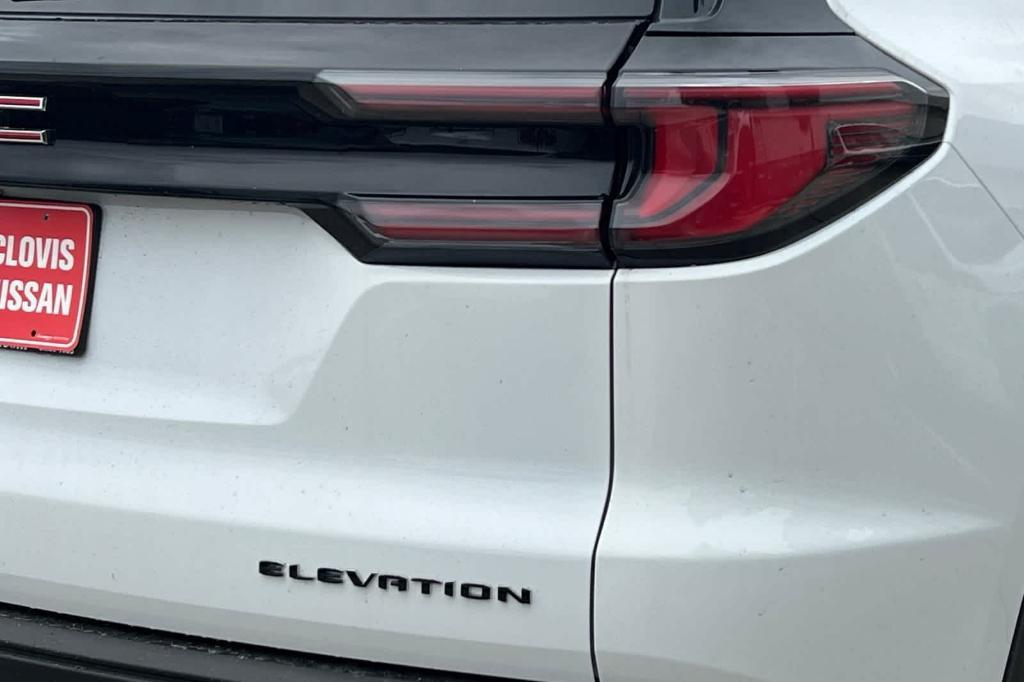 used 2024 GMC Acadia car, priced at $38,921