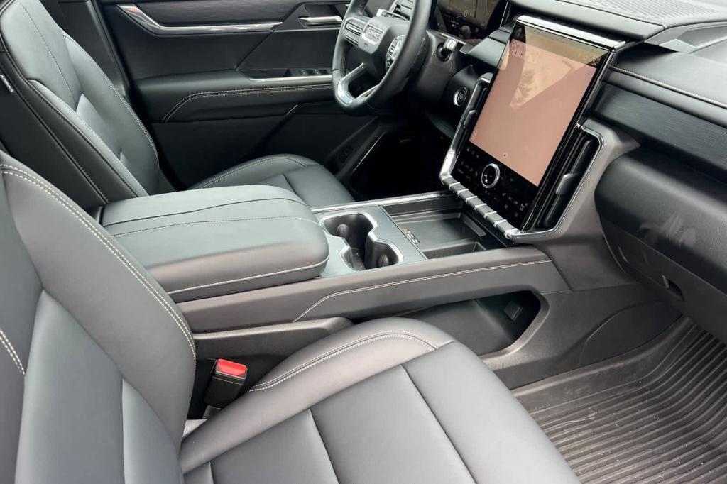 used 2024 GMC Acadia car, priced at $38,921