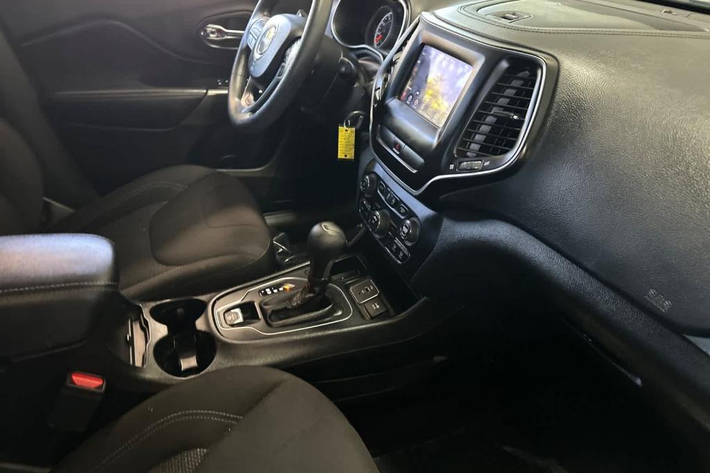 used 2019 Jeep Cherokee car, priced at $11,555
