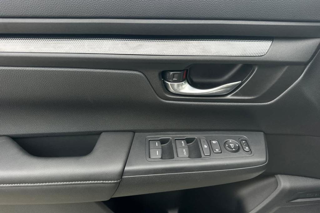 used 2025 Honda CR-V car, priced at $30,557