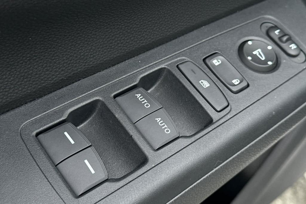 used 2025 Honda CR-V car, priced at $30,557