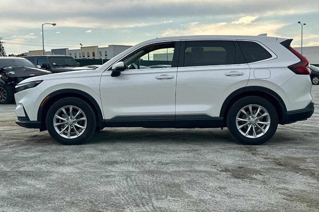 used 2025 Honda CR-V car, priced at $30,557