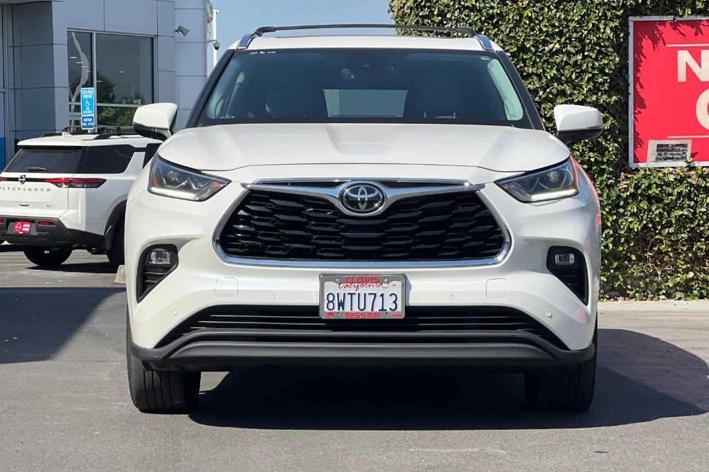 used 2021 Toyota Highlander car, priced at $37,946