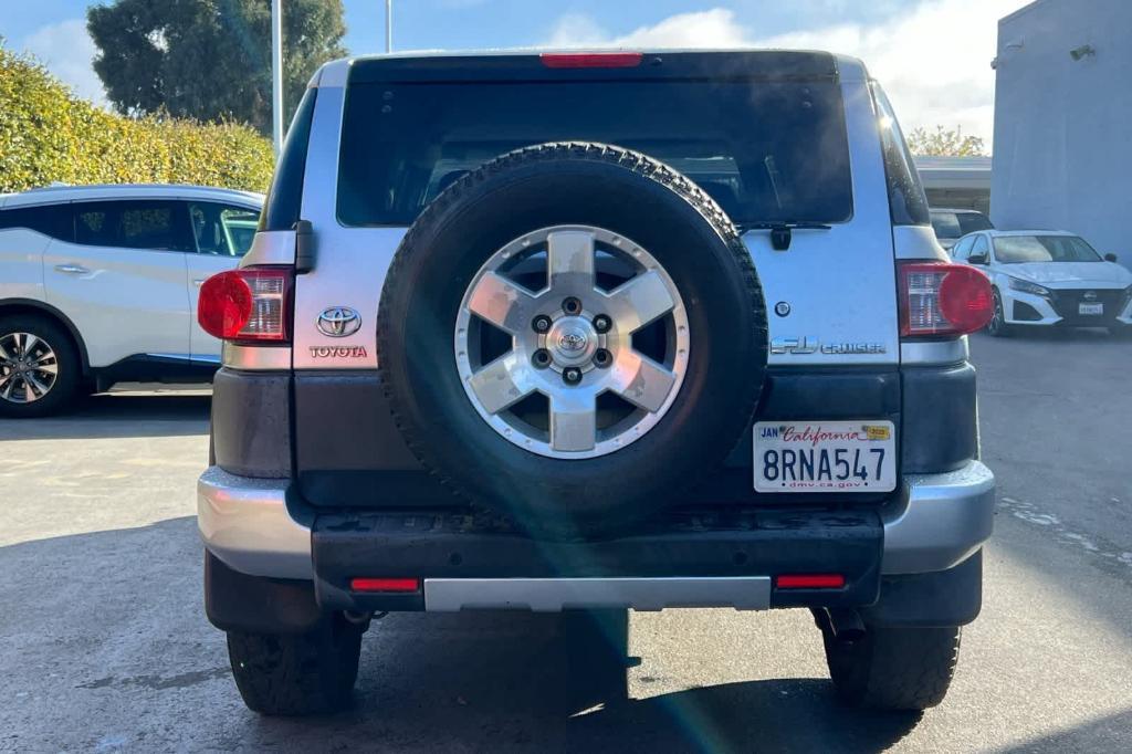 used 2007 Toyota FJ Cruiser car, priced at $11,829