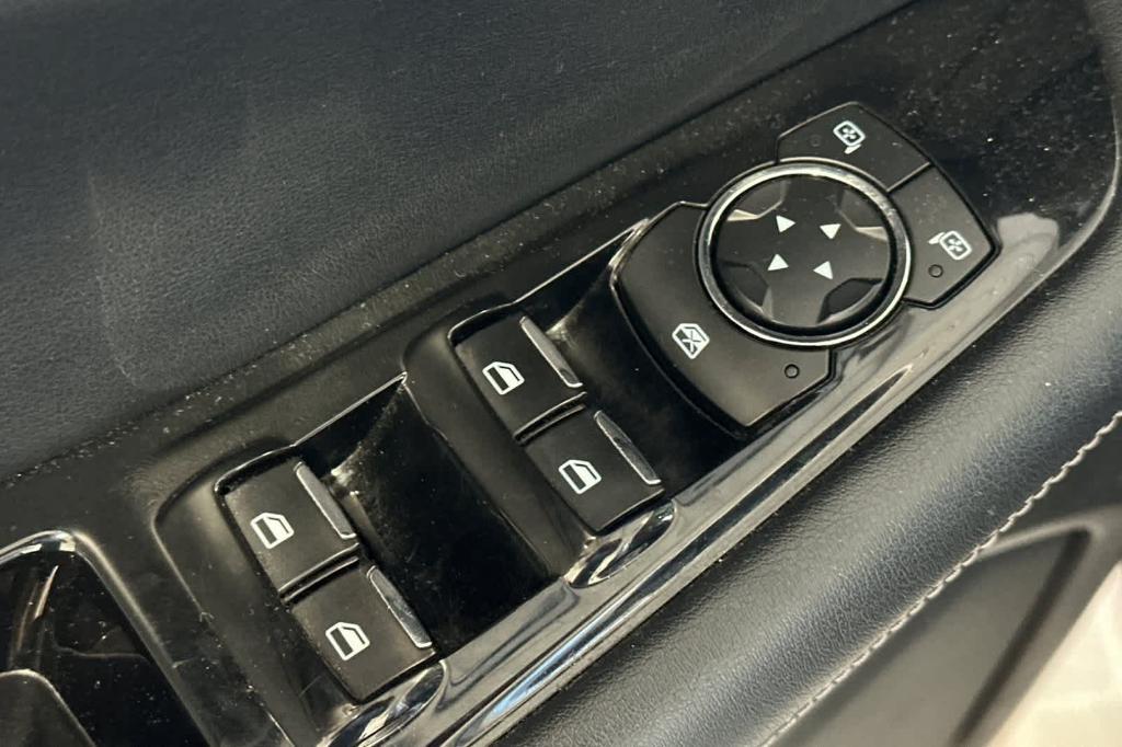 used 2018 Ford Edge car, priced at $16,256