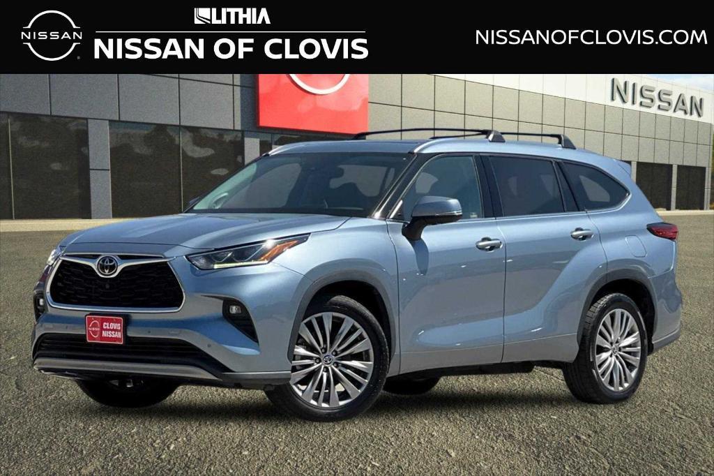 used 2022 Toyota Highlander car, priced at $31,881