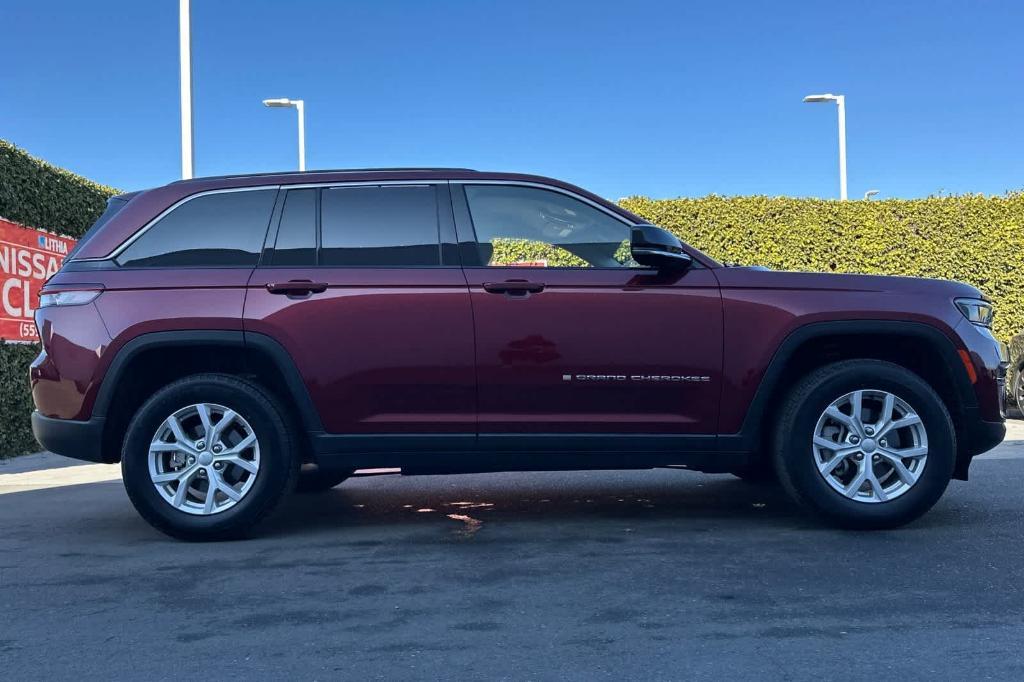 used 2023 Jeep Grand Cherokee car, priced at $29,062