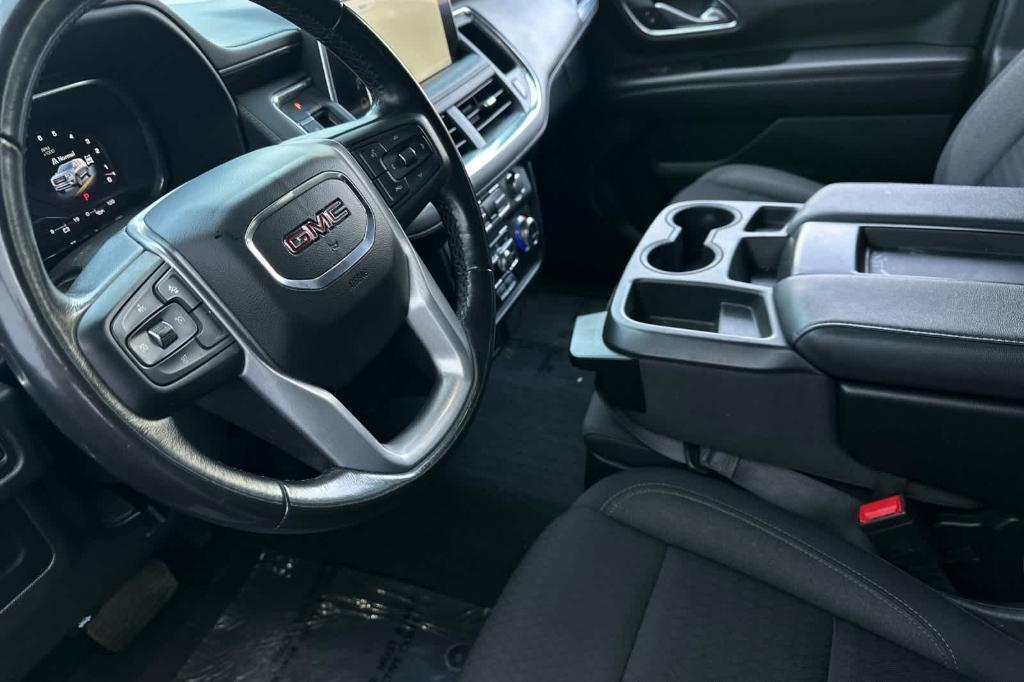 used 2022 GMC Yukon car, priced at $38,991