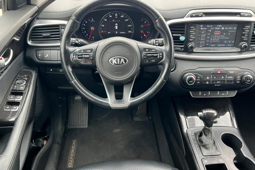 used 2018 Kia Sorento car, priced at $12,881