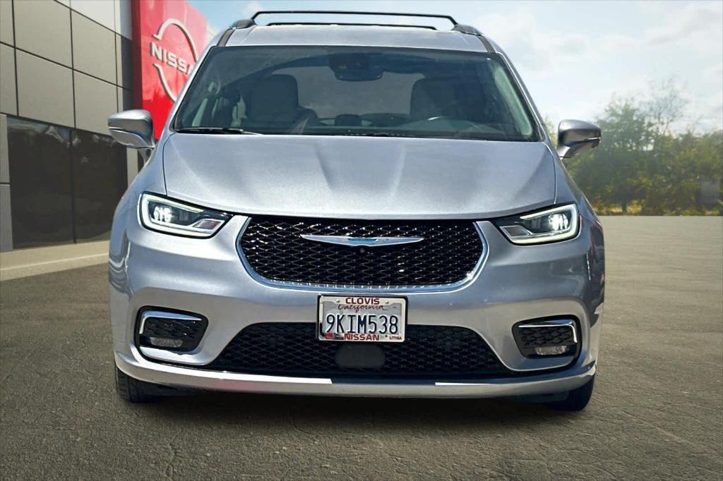 used 2021 Chrysler Pacifica Hybrid car, priced at $18,685