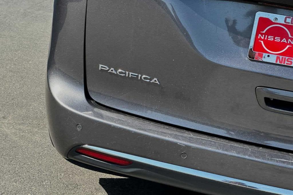 used 2022 Chrysler Pacifica Hybrid car, priced at $21,851