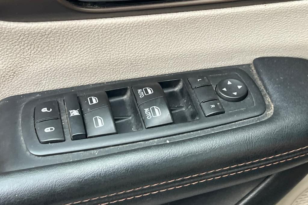 used 2017 Chrysler Pacifica car, priced at $10,777