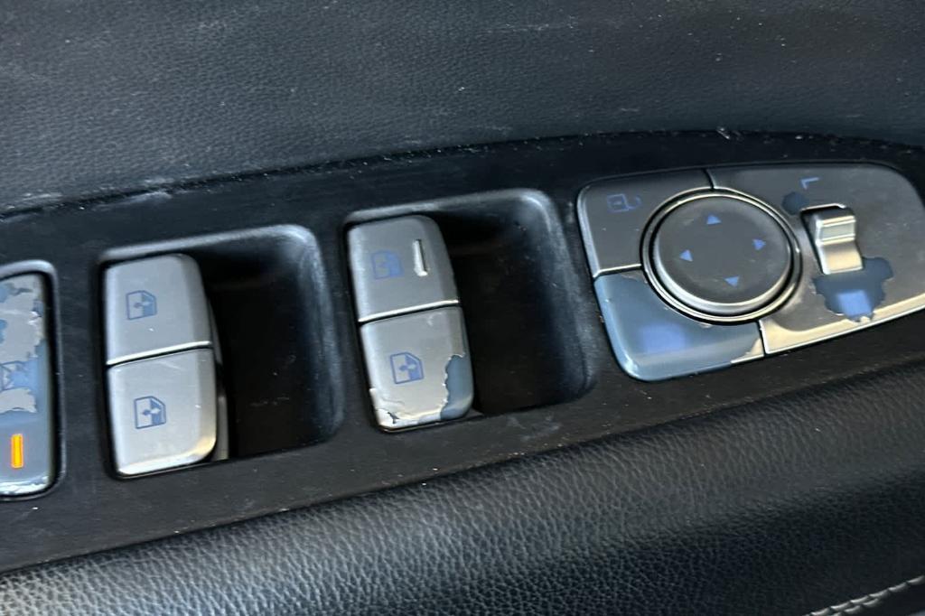 used 2019 Genesis G70 car, priced at $22,891