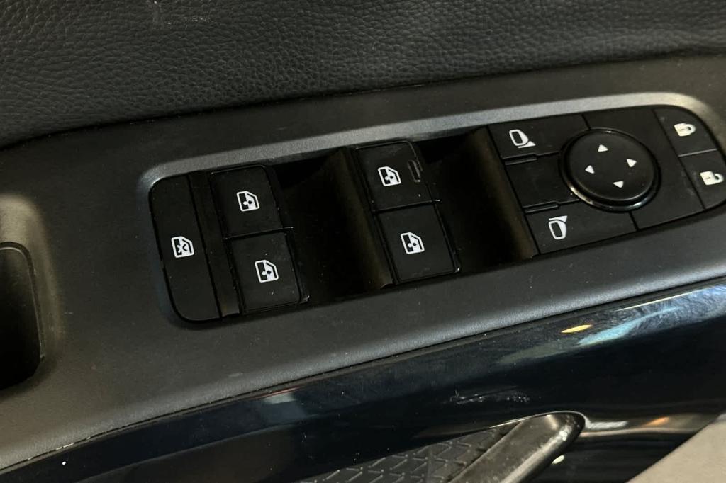 used 2024 Nissan Pathfinder car, priced at $31,111