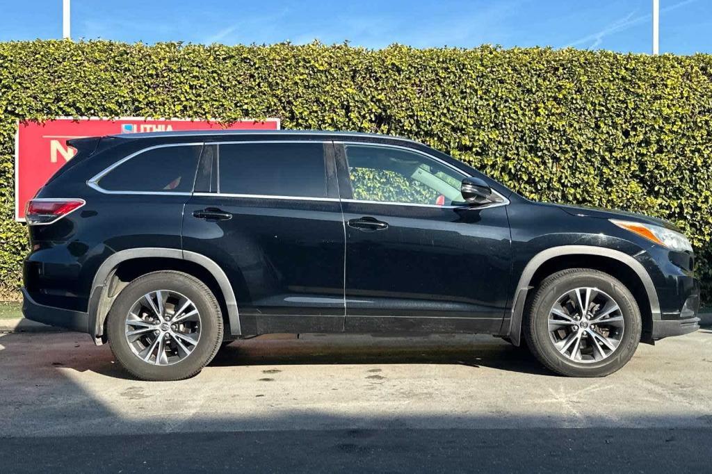 used 2016 Toyota Highlander car, priced at $18,641