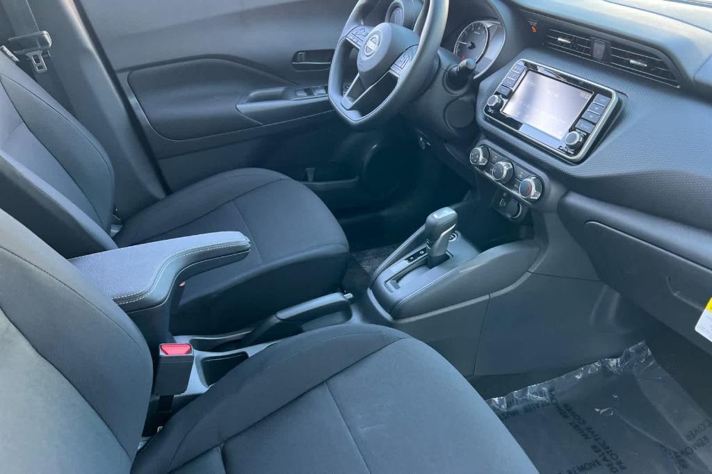 new 2025 Nissan Kicks Play car, priced at $21,019