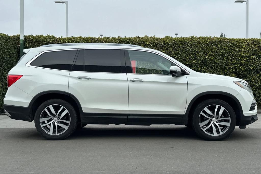 used 2018 Honda Pilot car, priced at $27,995