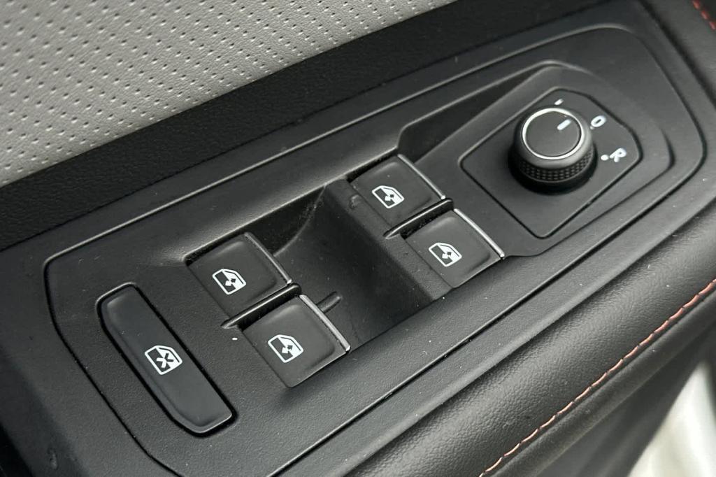 used 2025 Volkswagen Atlas car, priced at $37,865