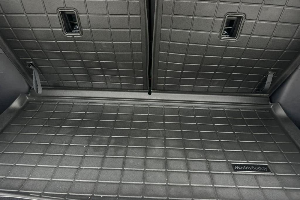 used 2025 Volkswagen Atlas car, priced at $37,865