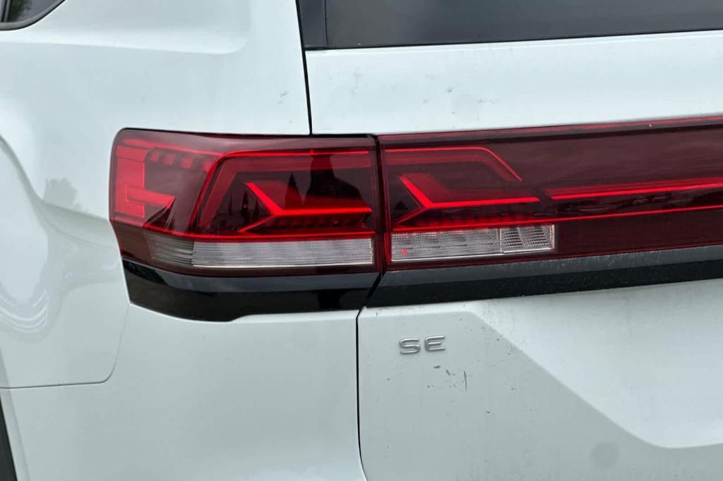 used 2025 Volkswagen Atlas car, priced at $37,865