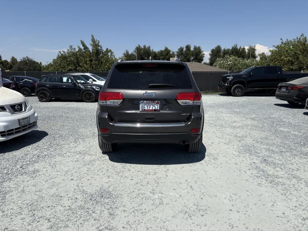 used 2018 Jeep Grand Cherokee car, priced at $19,140