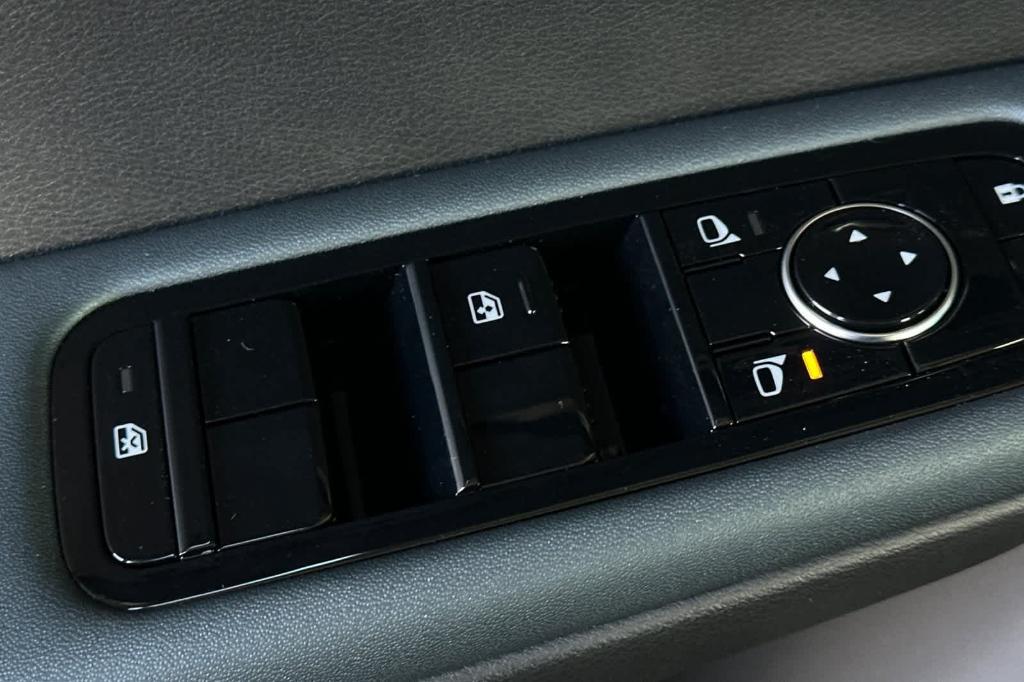 new 2026 Nissan Leaf car, priced at $34,669