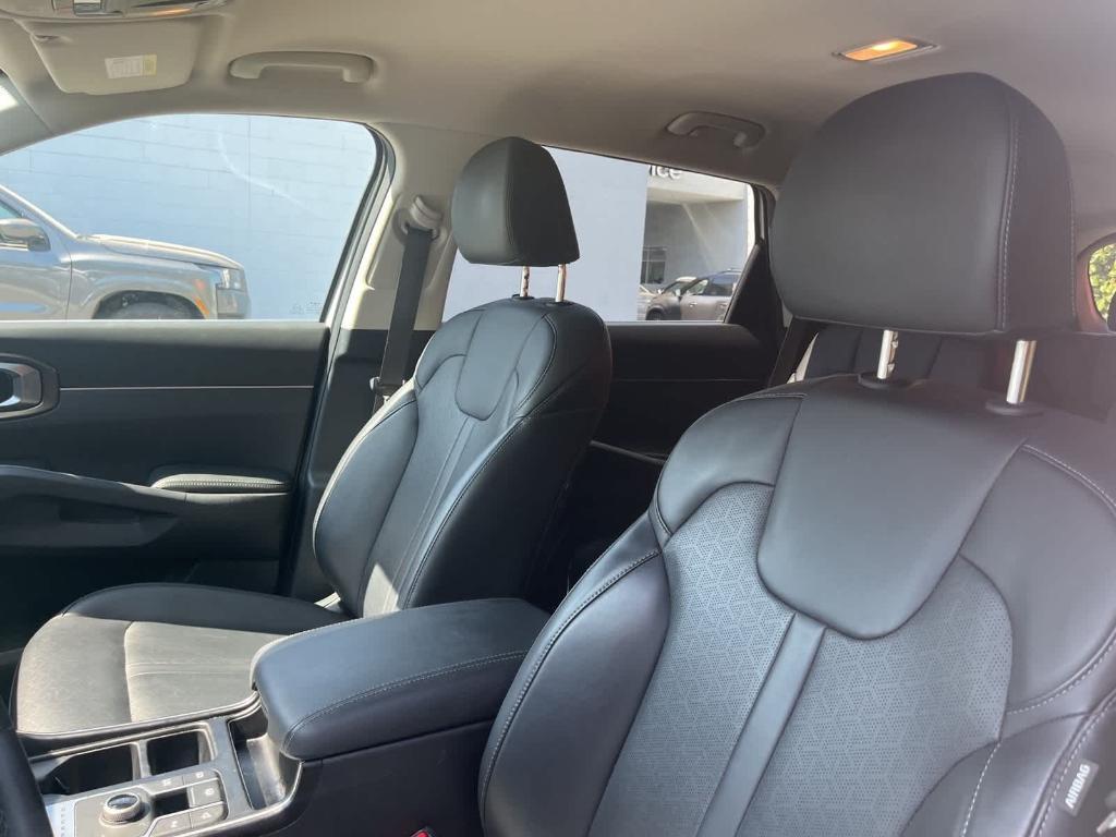 used 2023 Kia Sorento Hybrid car, priced at $32,878