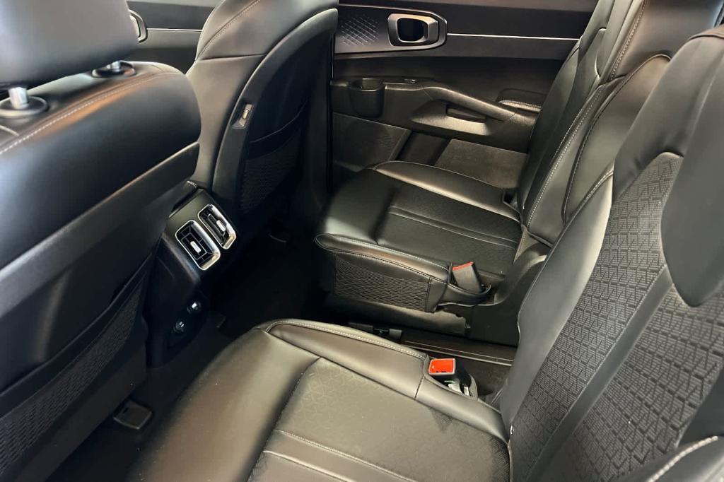 used 2023 Kia Sorento Hybrid car, priced at $32,467