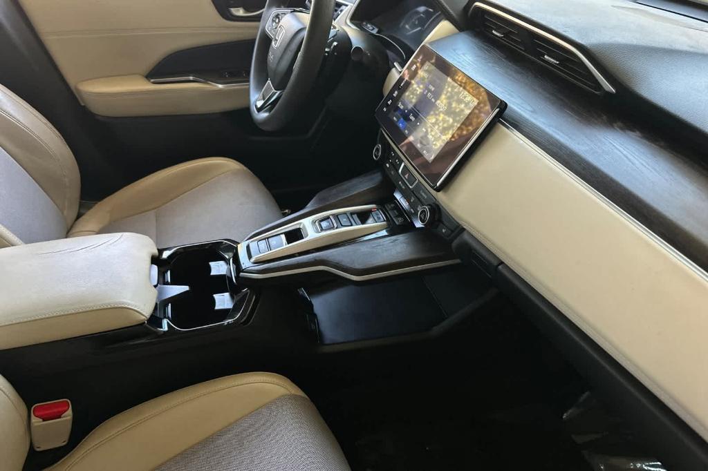 used 2019 Honda Clarity Plug-In Hybrid car, priced at $16,374