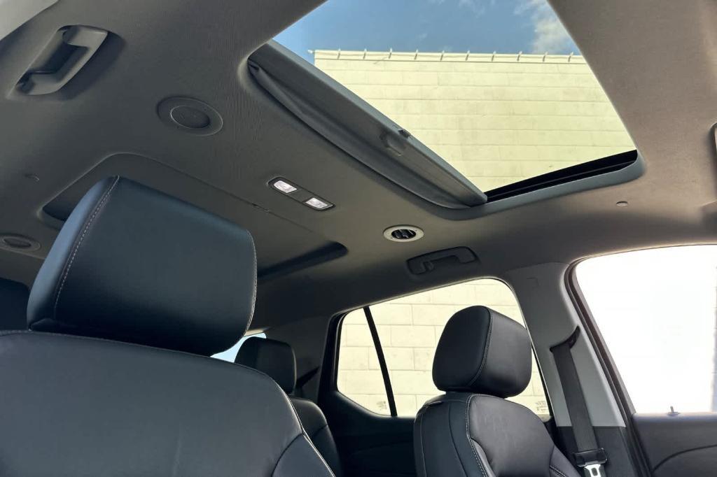 used 2019 Chevrolet Traverse car, priced at $23,995