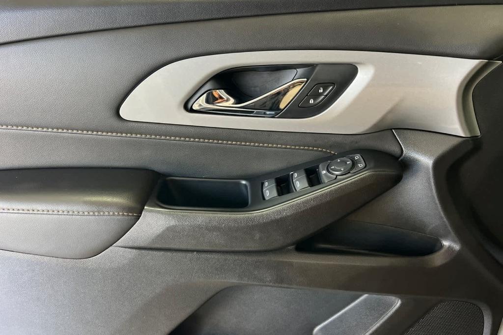 used 2020 Chevrolet Traverse car, priced at $16,249