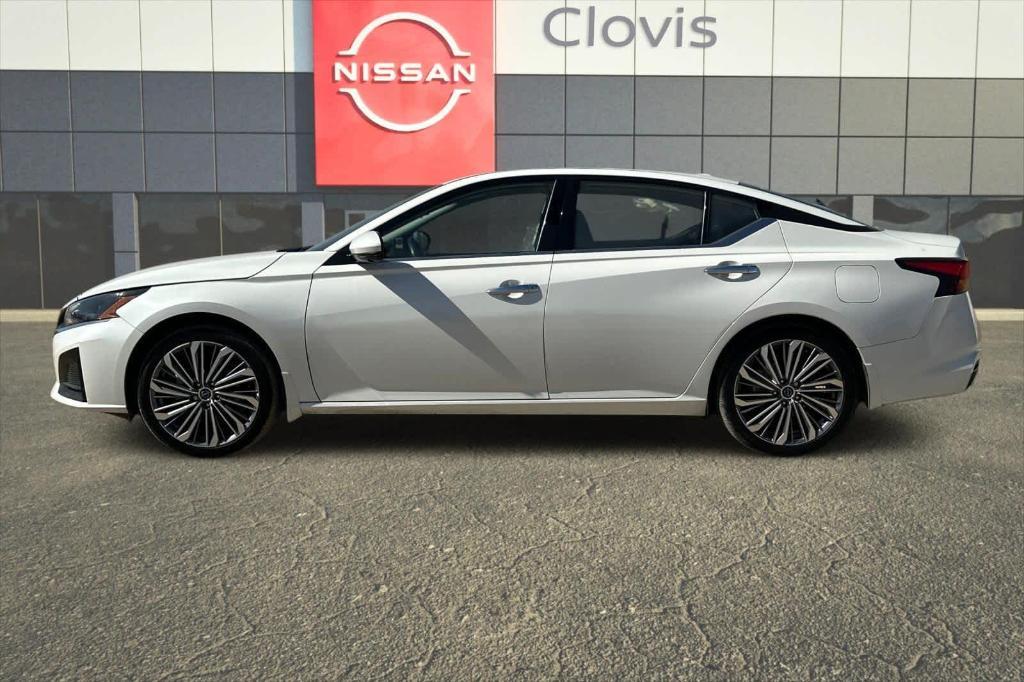 used 2023 Nissan Altima car, priced at $25,463