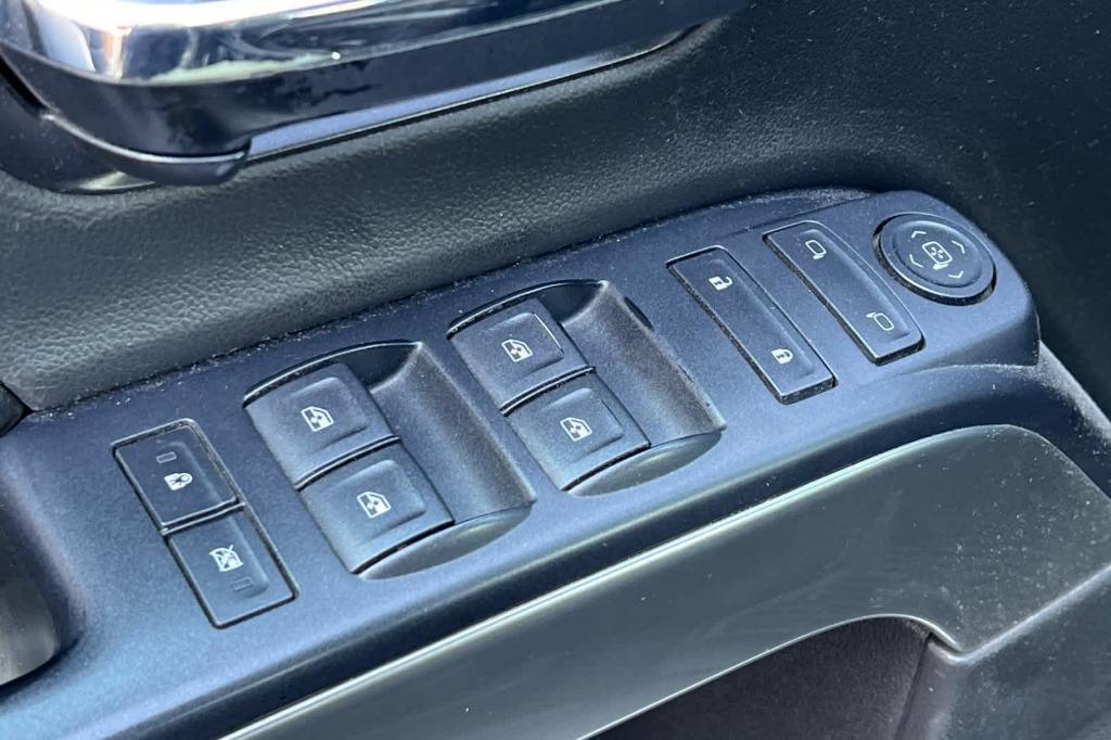 used 2015 Chevrolet Silverado 1500 car, priced at $20,148