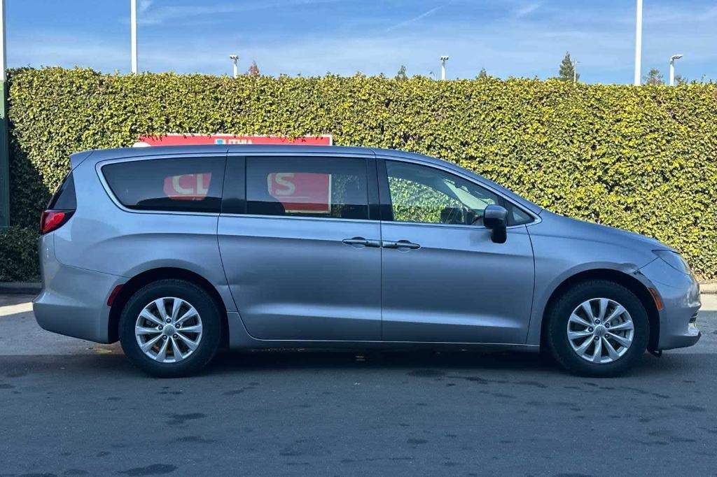 used 2017 Chrysler Pacifica car, priced at $14,635