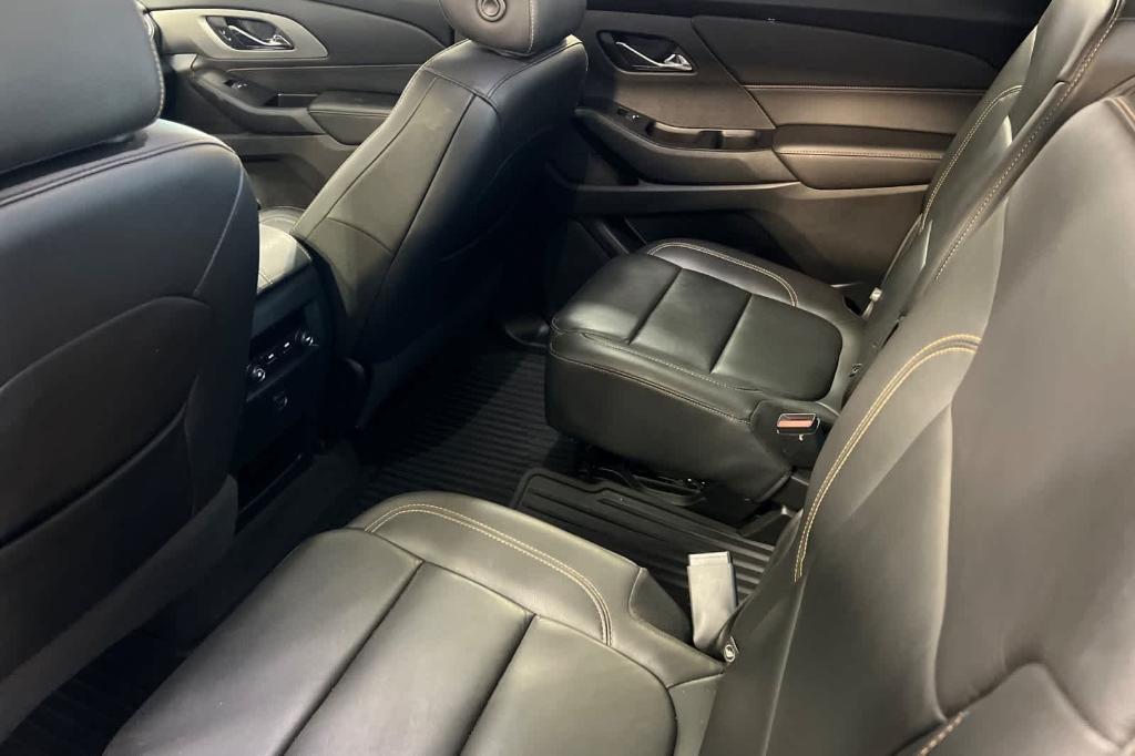 used 2020 Chevrolet Traverse car, priced at $19,397