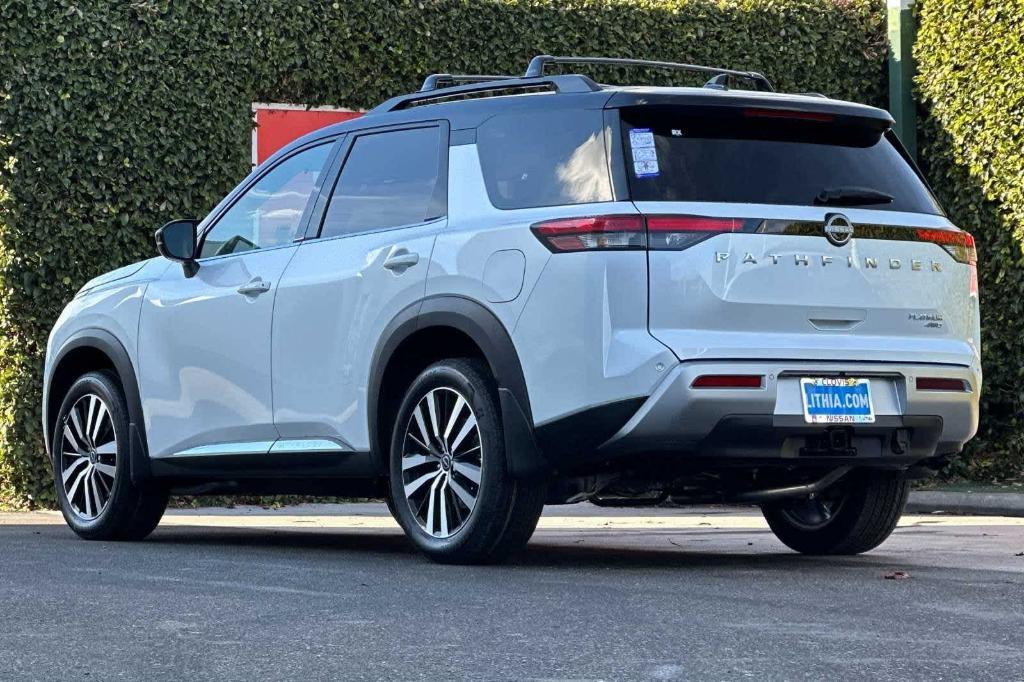 new 2025 Nissan Pathfinder car, priced at $52,351