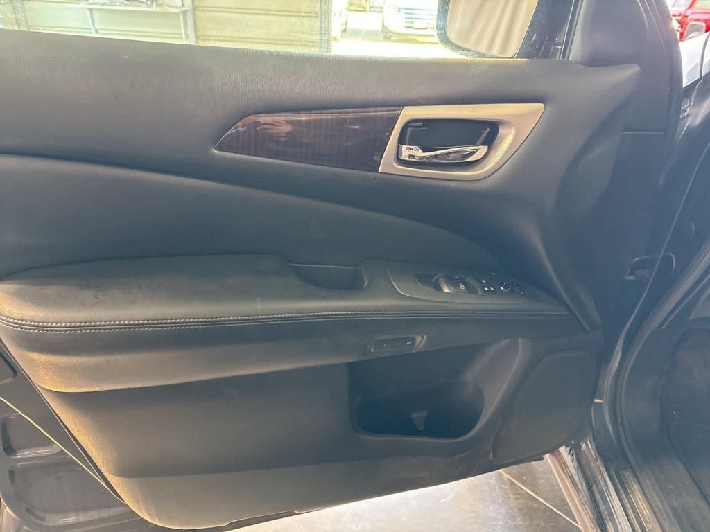 used 2013 Nissan Pathfinder car, priced at $7,095