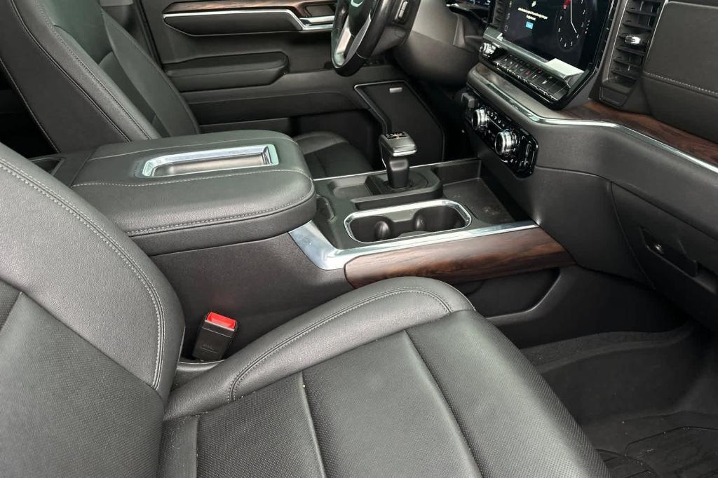 used 2022 GMC Sierra 1500 car, priced at $49,991