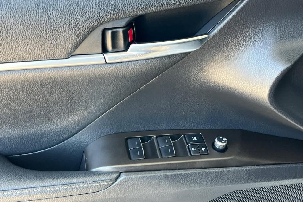 used 2022 Toyota Camry Hybrid car, priced at $30,414