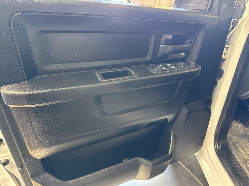 used 2021 Ram 1500 Classic car, priced at $24,374