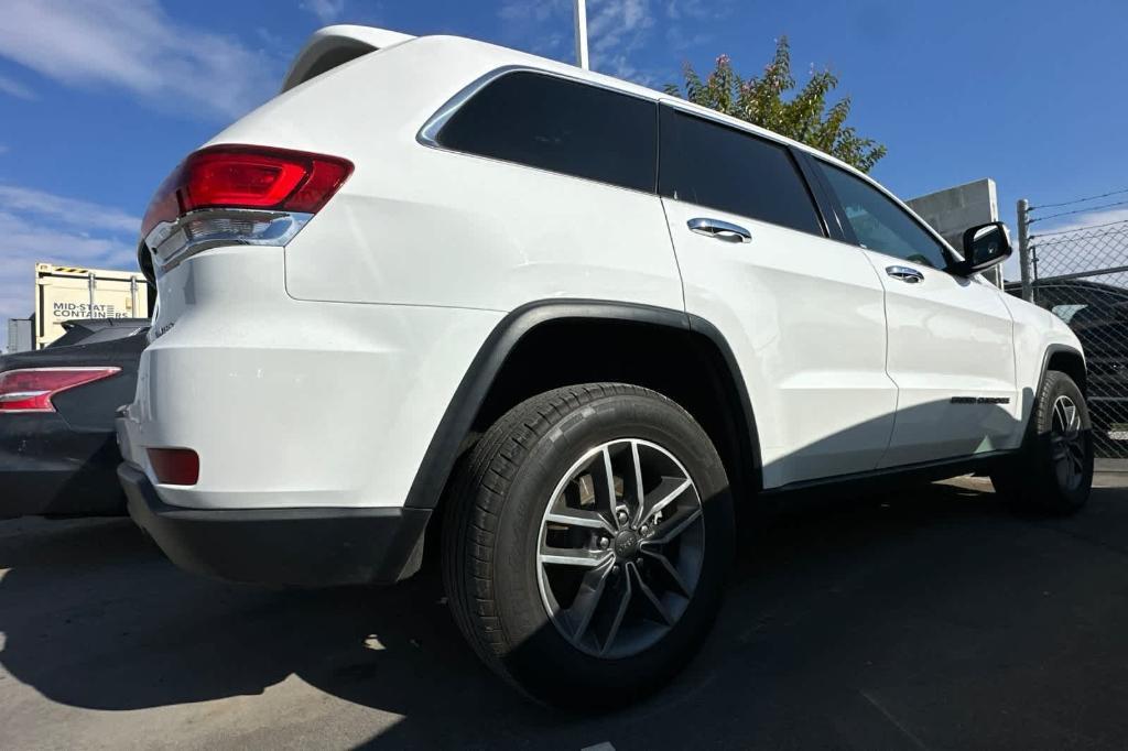used 2020 Jeep Grand Cherokee car, priced at $17,520