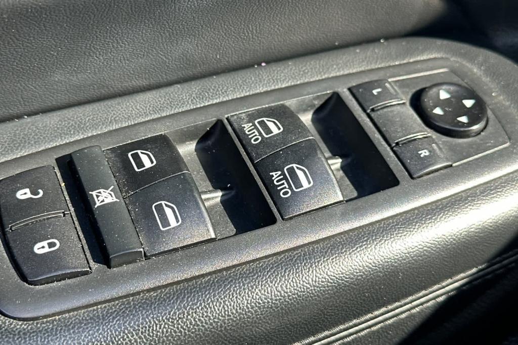 used 2020 Jeep Grand Cherokee car, priced at $17,520